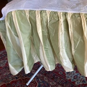 Jane Winner Twin BedSkirt